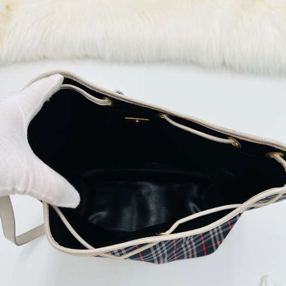 ♦️Burberry Crossbody Bucket - Picture 2 of 7